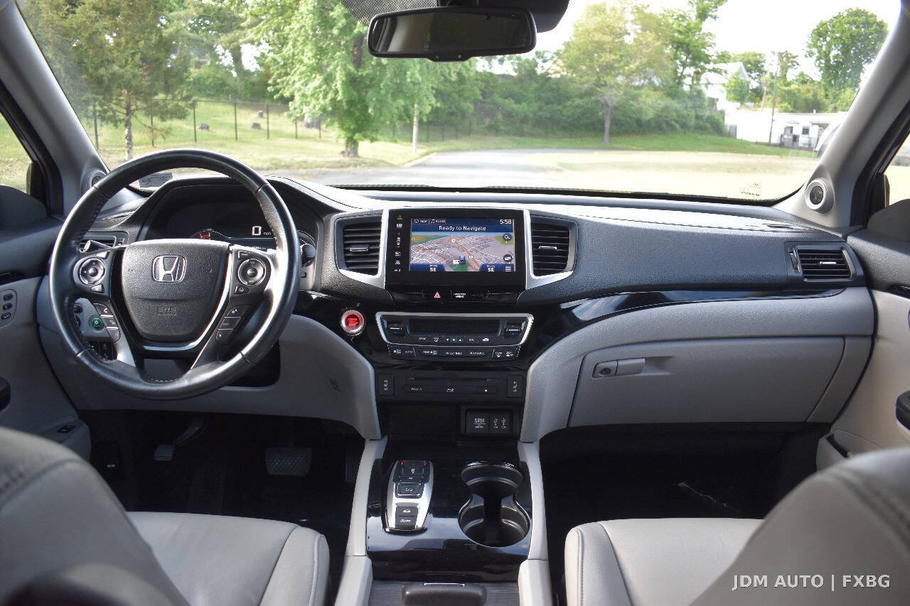 Used 2016 Honda Pilot Touring image 21