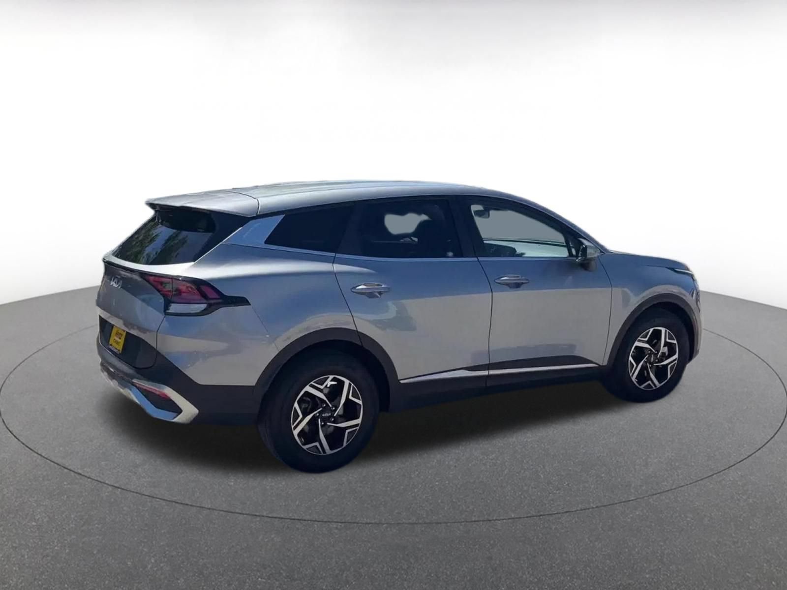 Used 2025 Kia Sportage LX FWD image 15