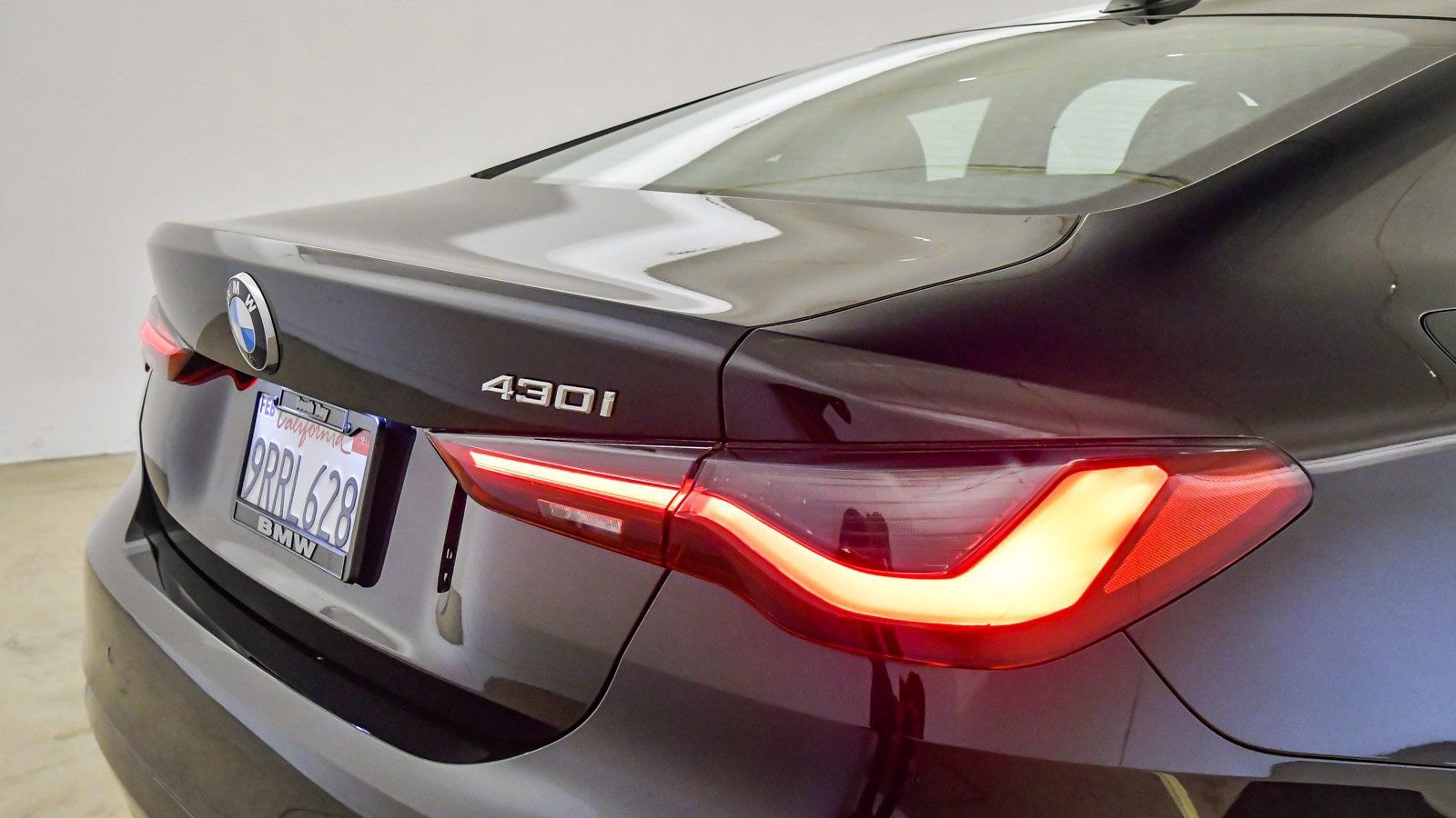 Used 2025 BMW 430i Coupe w/ Convenience Package RWD image 12