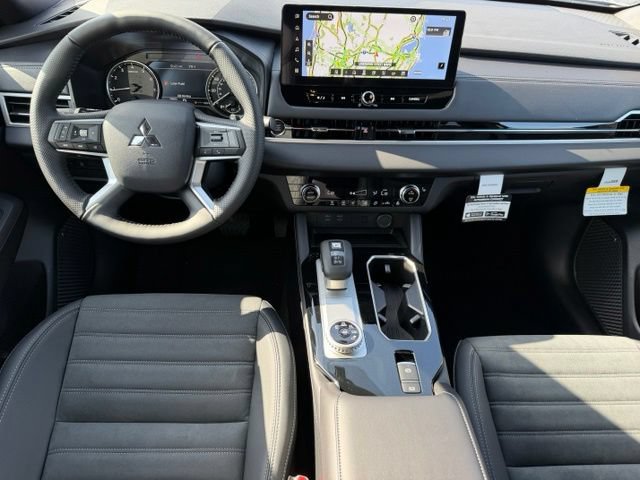New 2026 Mitsubishi Outlander LE FWD image 18