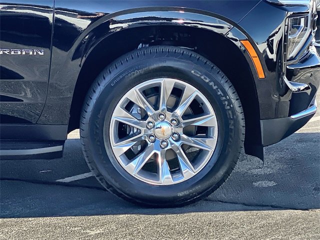 New 2026 Chevrolet Suburban Premier image 39