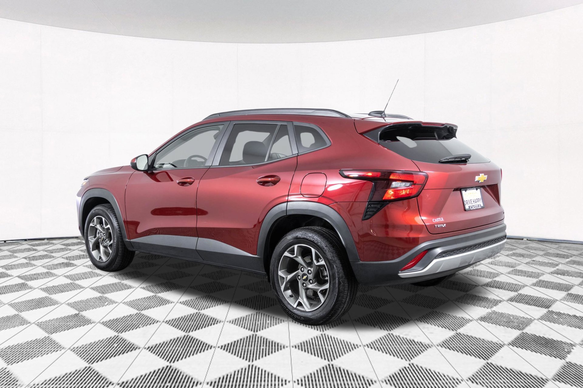 Used 2025 Chevrolet Trax LT FWD image 14