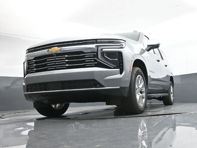 New 2025 Chevrolet Suburban Premier image 9