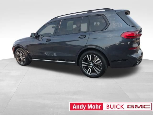Used 2022 BMW X7 xDrive40i w/ M Sport Package AWD/4WD image 15