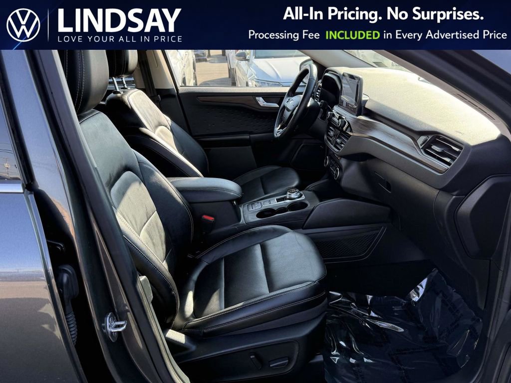 Used 2020 Ford Escape Titanium image 12