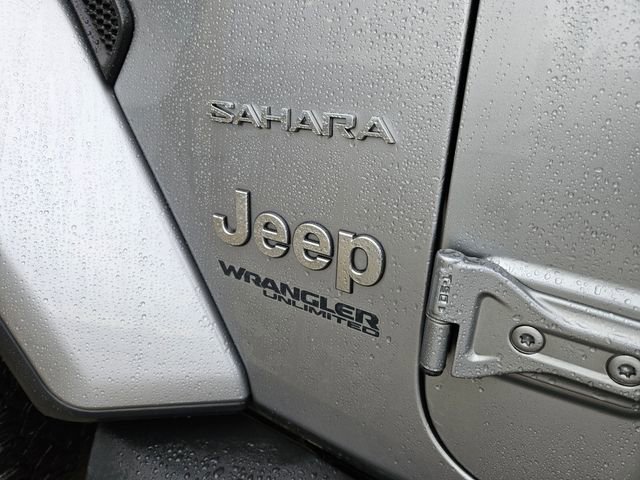 Used 2018 Jeep Wrangler Unlimited Sahara image 10