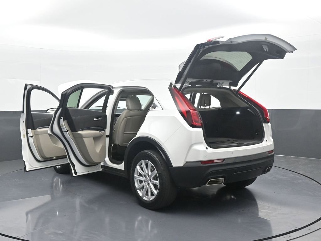 Used 2023 Cadillac XT4 Luxury image 4