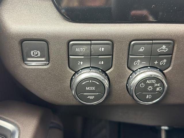 New 2026 GMC Sierra 2500 SLT w/ SLT Premium Package AWD/4WD image 37