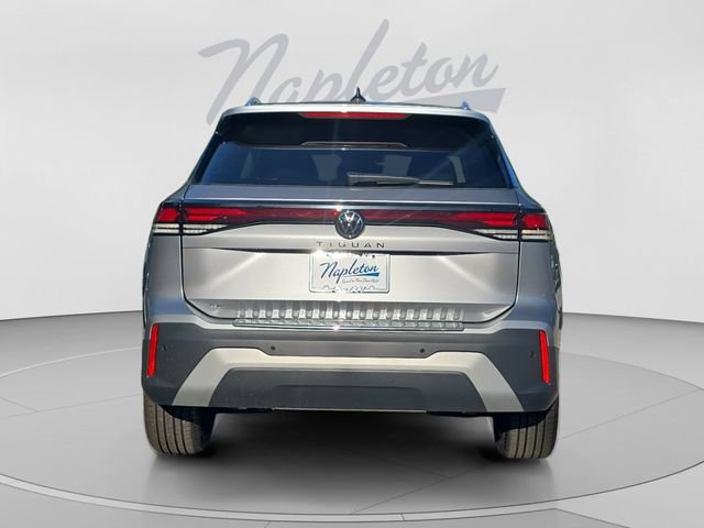 New 2026 Volkswagen Tiguan SE FWD image 7
