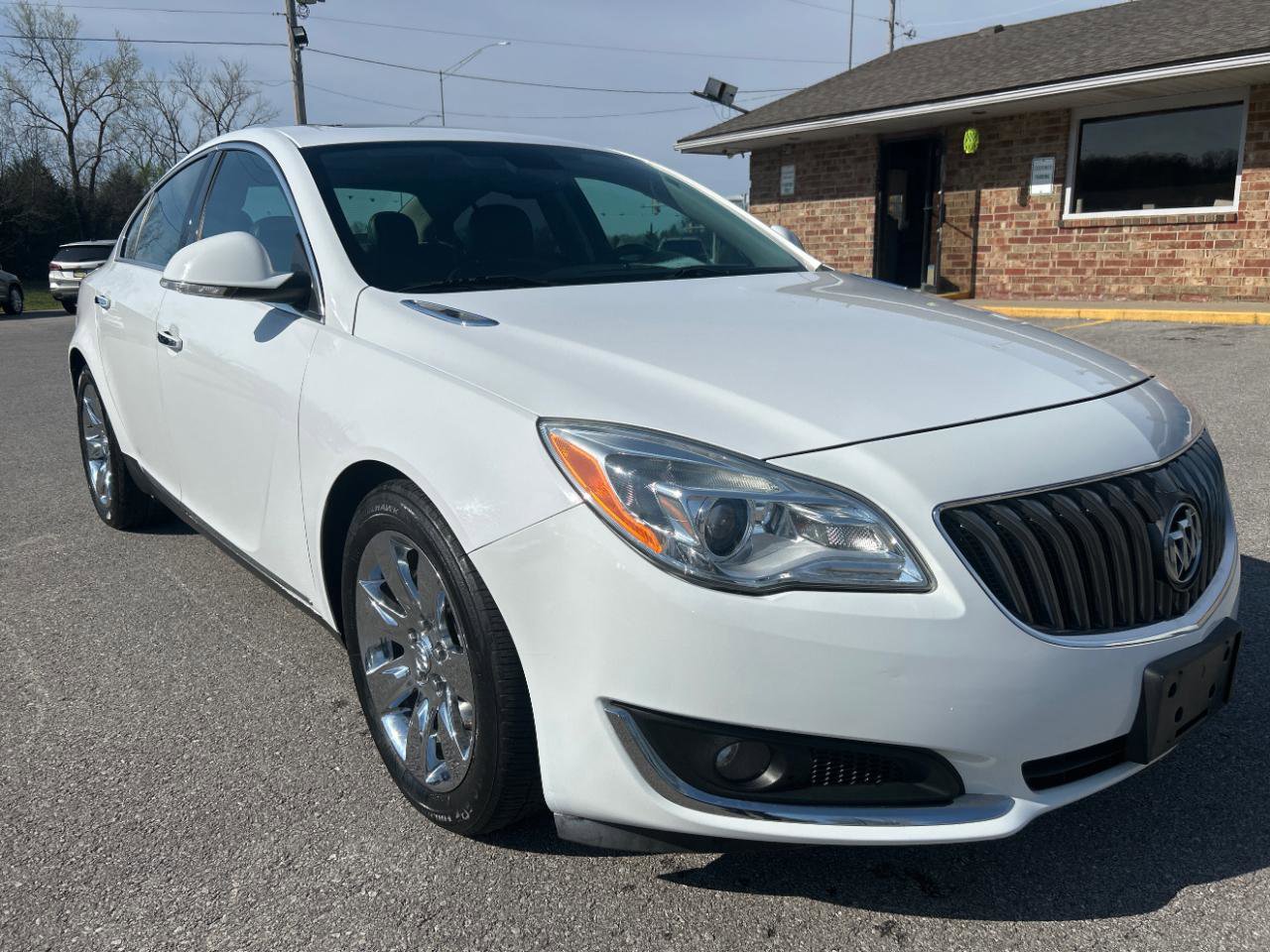 Used 2014 Buick Regal Premium image 3