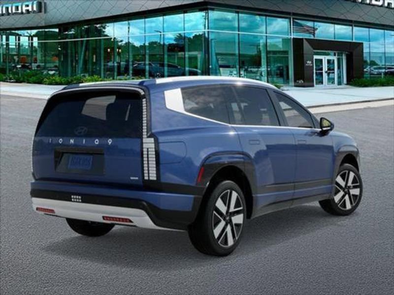 New 2026 Hyundai Ioniq 9 SEL w/ Tow & Go Package image 4