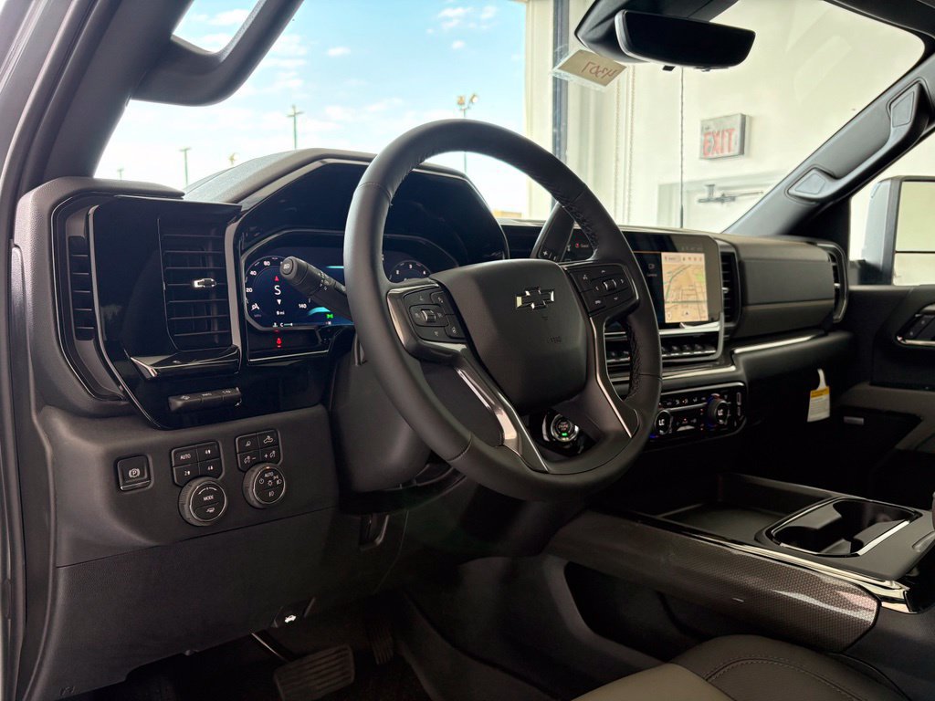 New 2026 Chevrolet Silverado 2500 ZR2 AWD/4WD image 2