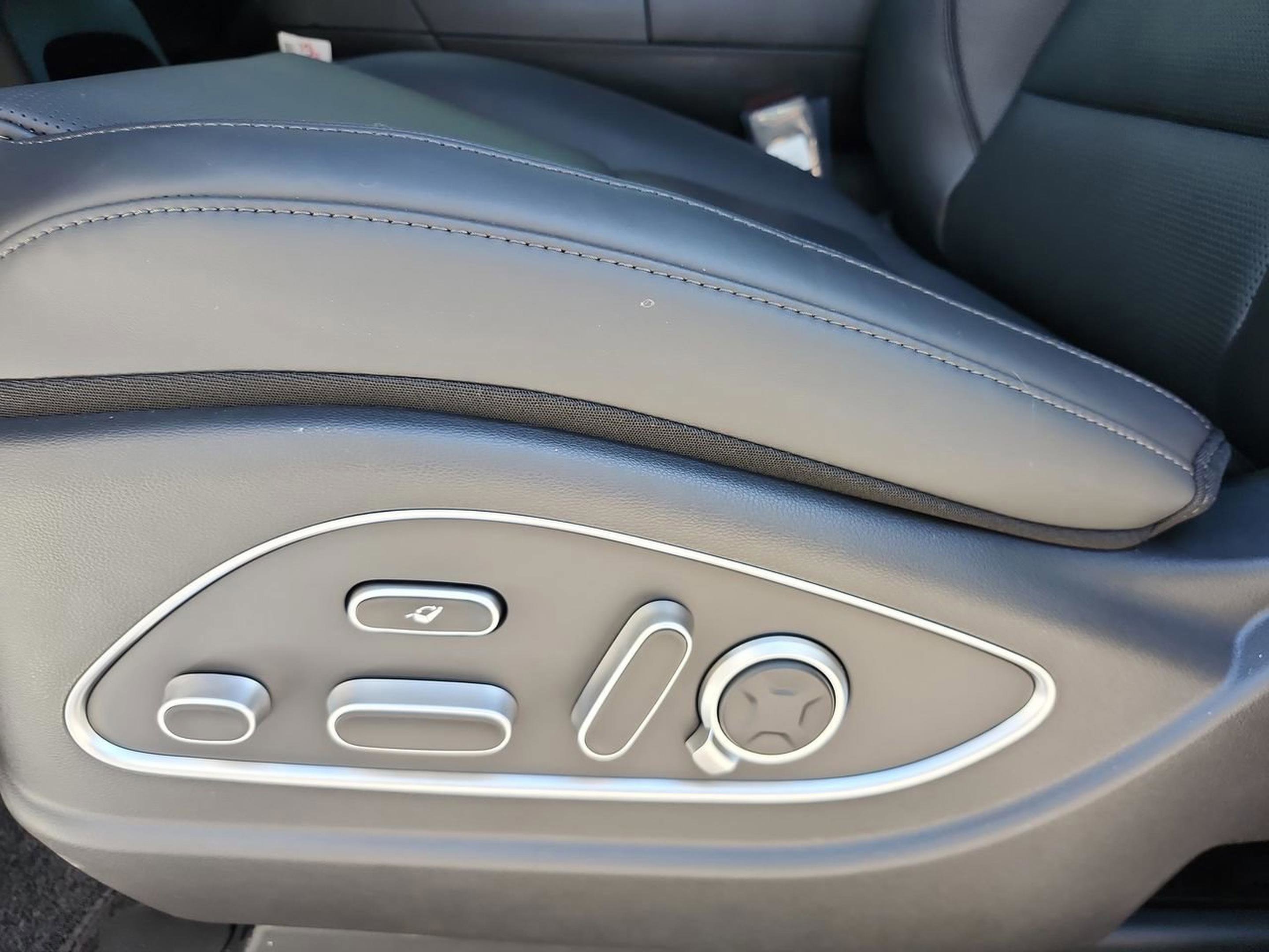 New 2026 Hyundai Palisade Calligraphy FWD image 14