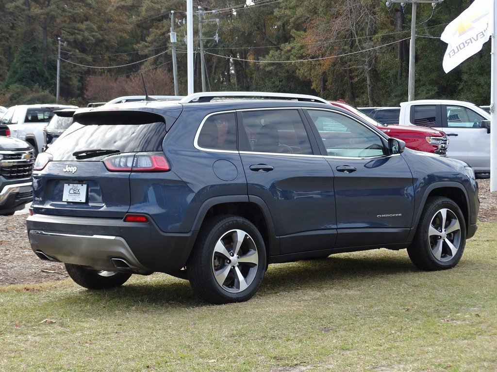 Used 2020 Jeep Cherokee Limited image 3
