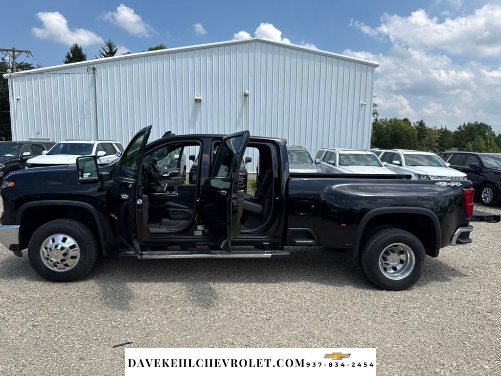 Used 2024 Chevrolet Silverado 3500 LTZ w/ LTZ Plus Package AWD/4WD image 25
