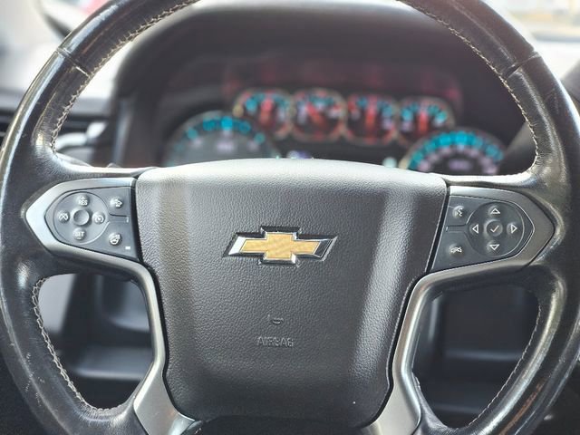 Used 2019 Chevrolet Suburban LT image 16