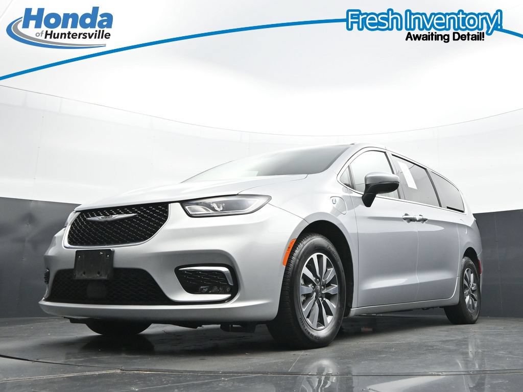 Used 2023 Chrysler Pacifica Touring-L FWD image 31
