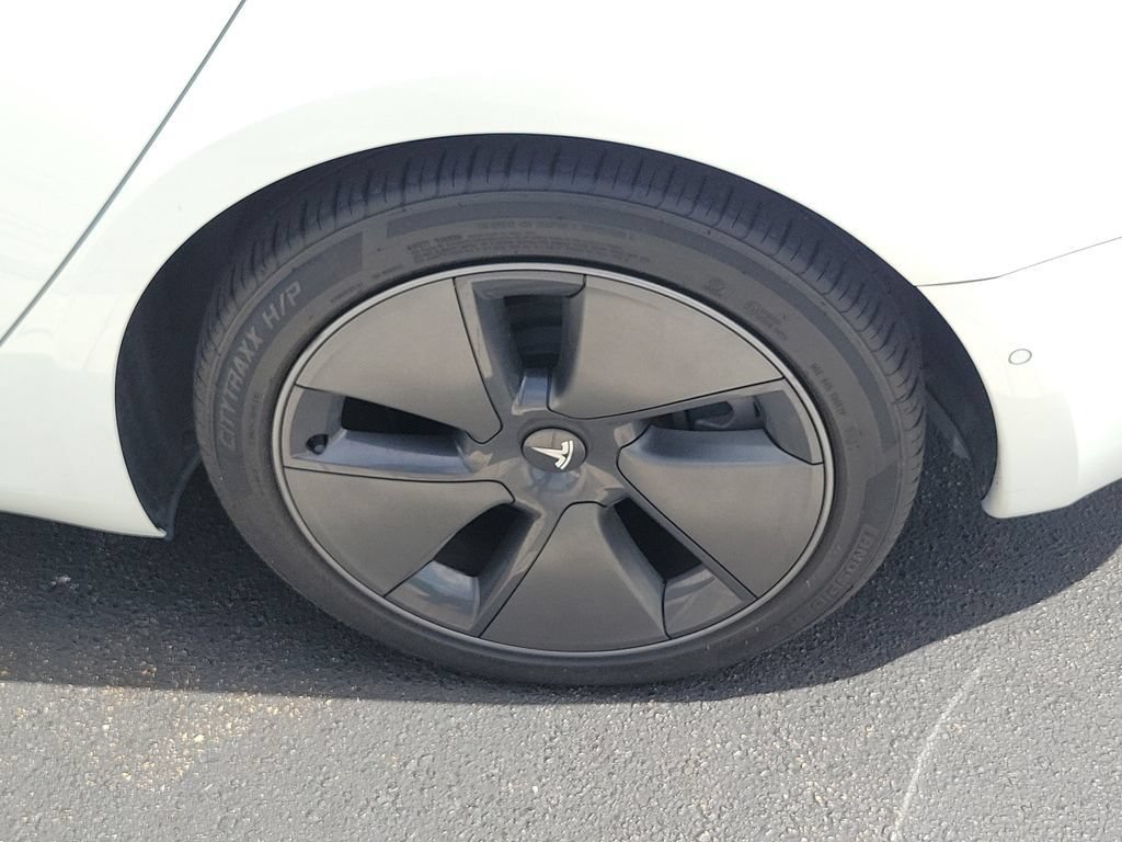 Used 2021 Tesla Model 3 Standard Range Plus RWD image 6