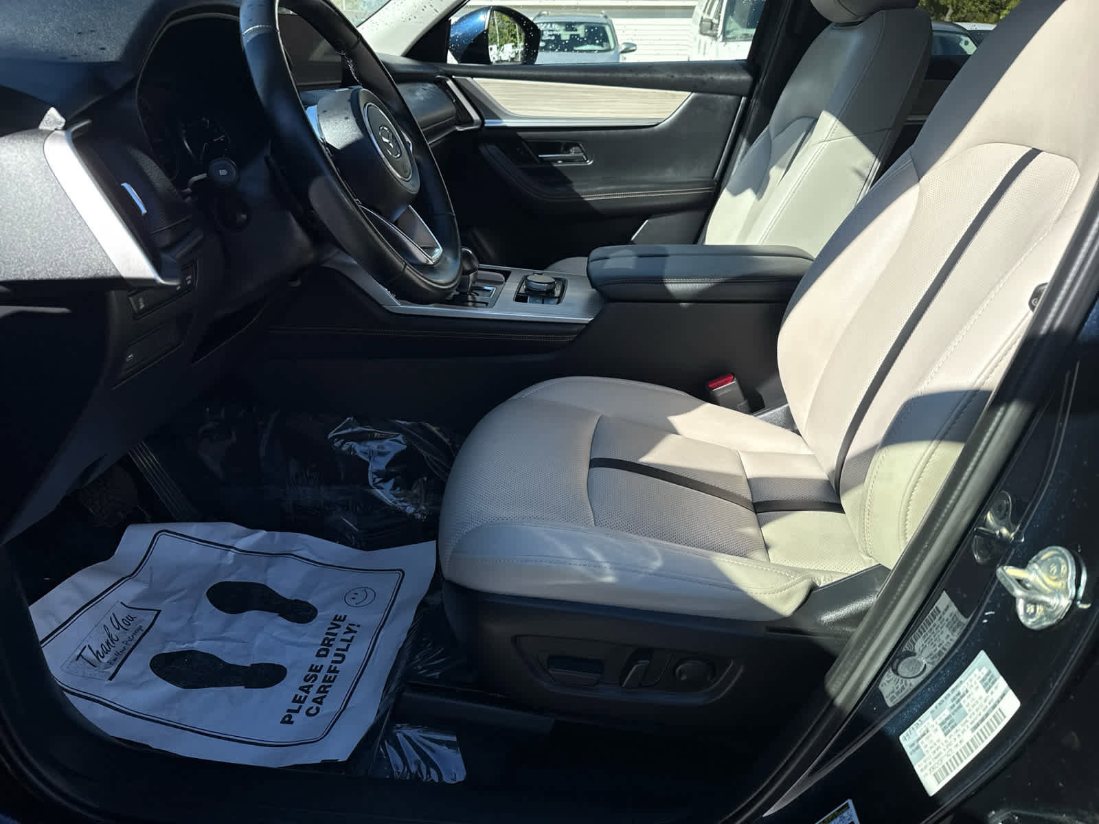 Used 2024 MAZDA CX-90 3.3 Turbo w/ Preferred Plus image 11