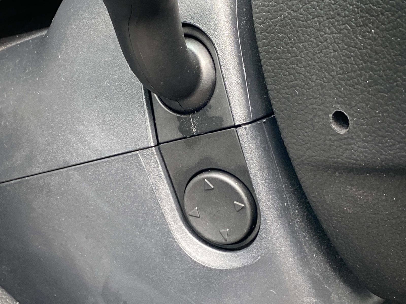 Used 2021 Ford Expedition Limited image 28