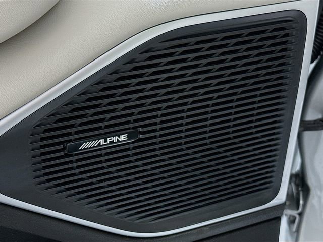 Used 2025 Jeep Wagoneer 4WD w/ Convenience Group I image 19