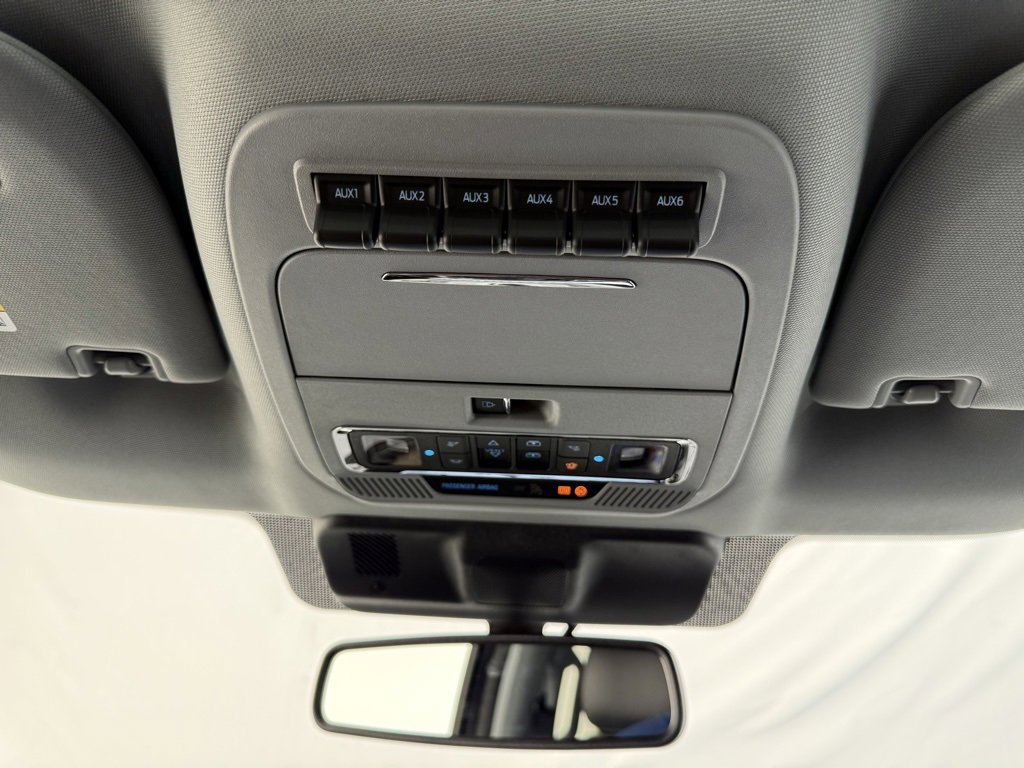 New 2026 Ford F350 4x4 Crew Cab Super Duty image 44