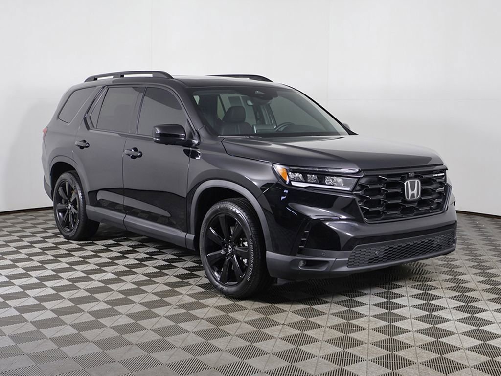 Certified 2025 Honda Pilot Black Edition image 2