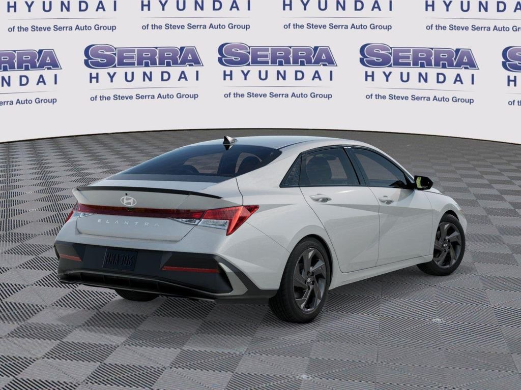 New 2026 Hyundai Elantra SEL Sport FWD image 4