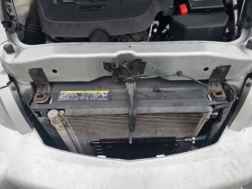 Used 2011 Chevrolet HHR LT image 22