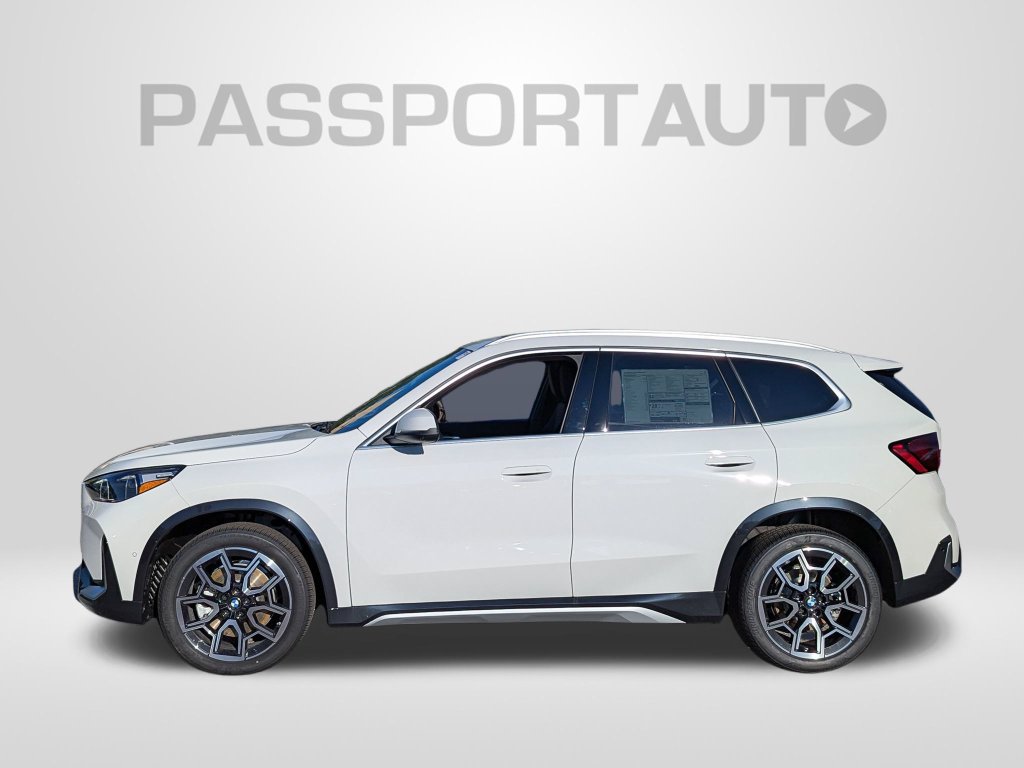 New 2027 BMW X1 xDrive28i AWD/4WD image 2