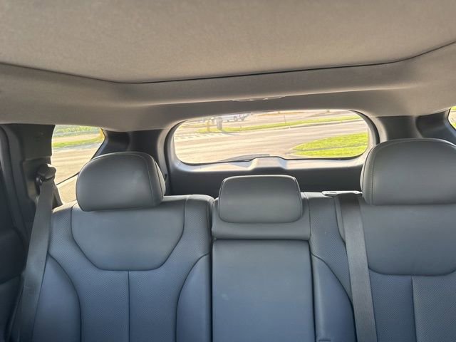 Used 2023 Hyundai Santa Fe Limited AWD/4WD image 7