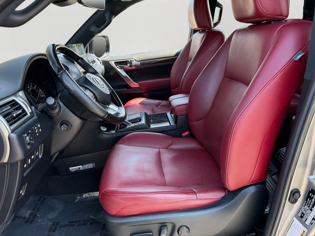 Used 2023 Lexus GX 460 Luxury w/ Sport Design Package AWD/4WD image 16