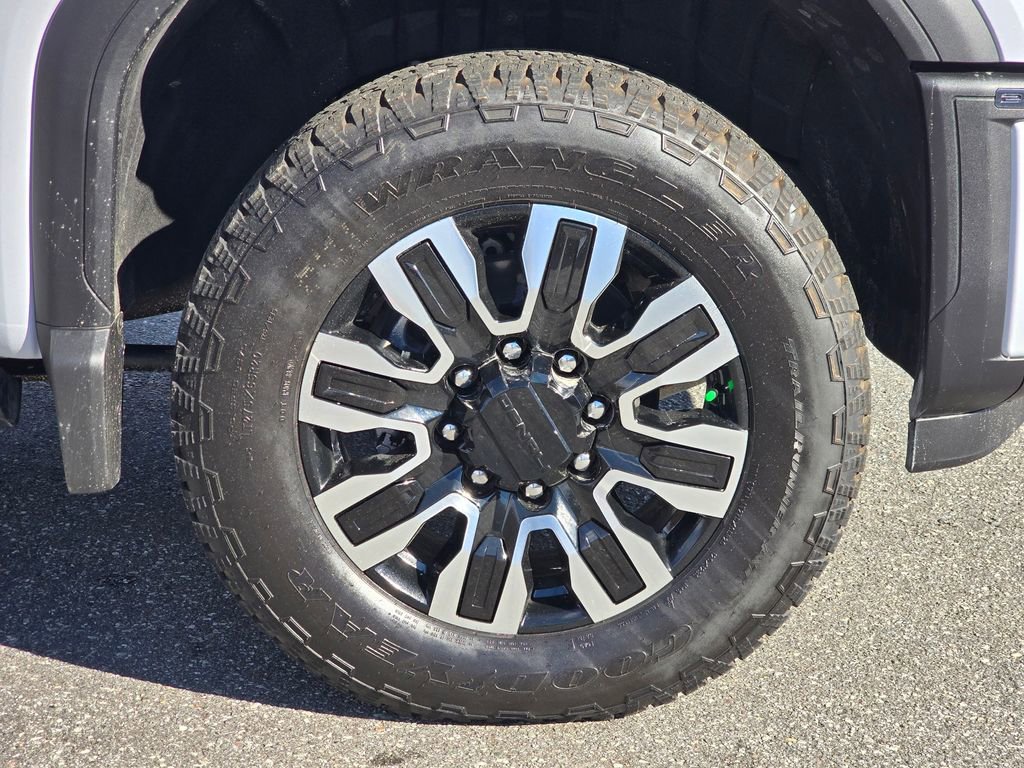 New 2026 GMC Sierra 2500 Denali Ultimate image 17