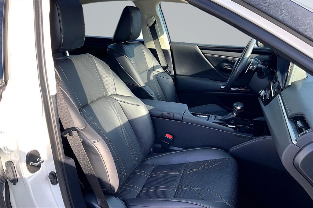 Used 2024 Lexus ES 350 w/ Technology Package FWD image 7