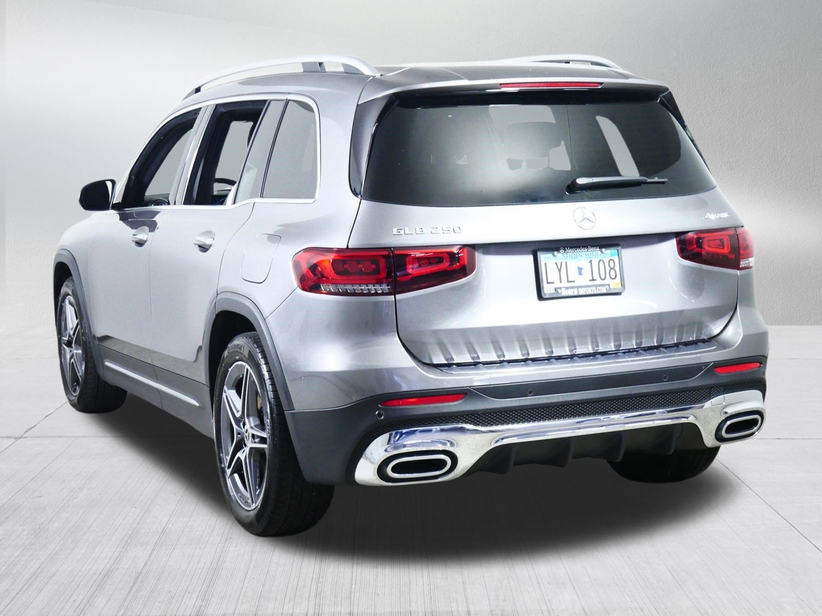 Used 2023 Mercedes-Benz GLB 250 4MATIC image 5