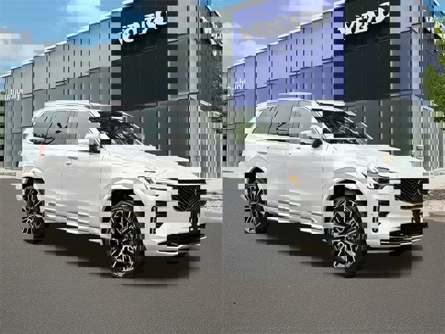 New 2026 Volvo XC90 B6 Plus w/ Protection Package Premier