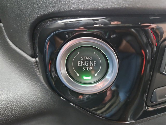 Used 2023 Chevrolet Silverado 1500 High Country w/ Technology Package image 17