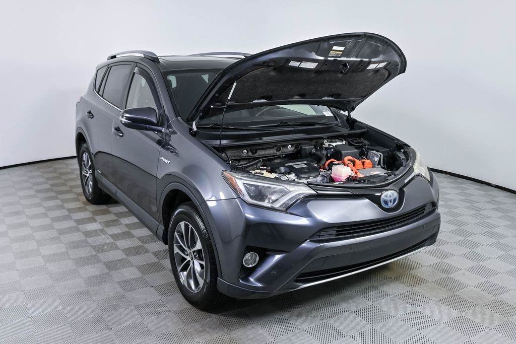 Used 2018 Toyota RAV4 XLE w/ Convenience Package AWD/4WD image 32