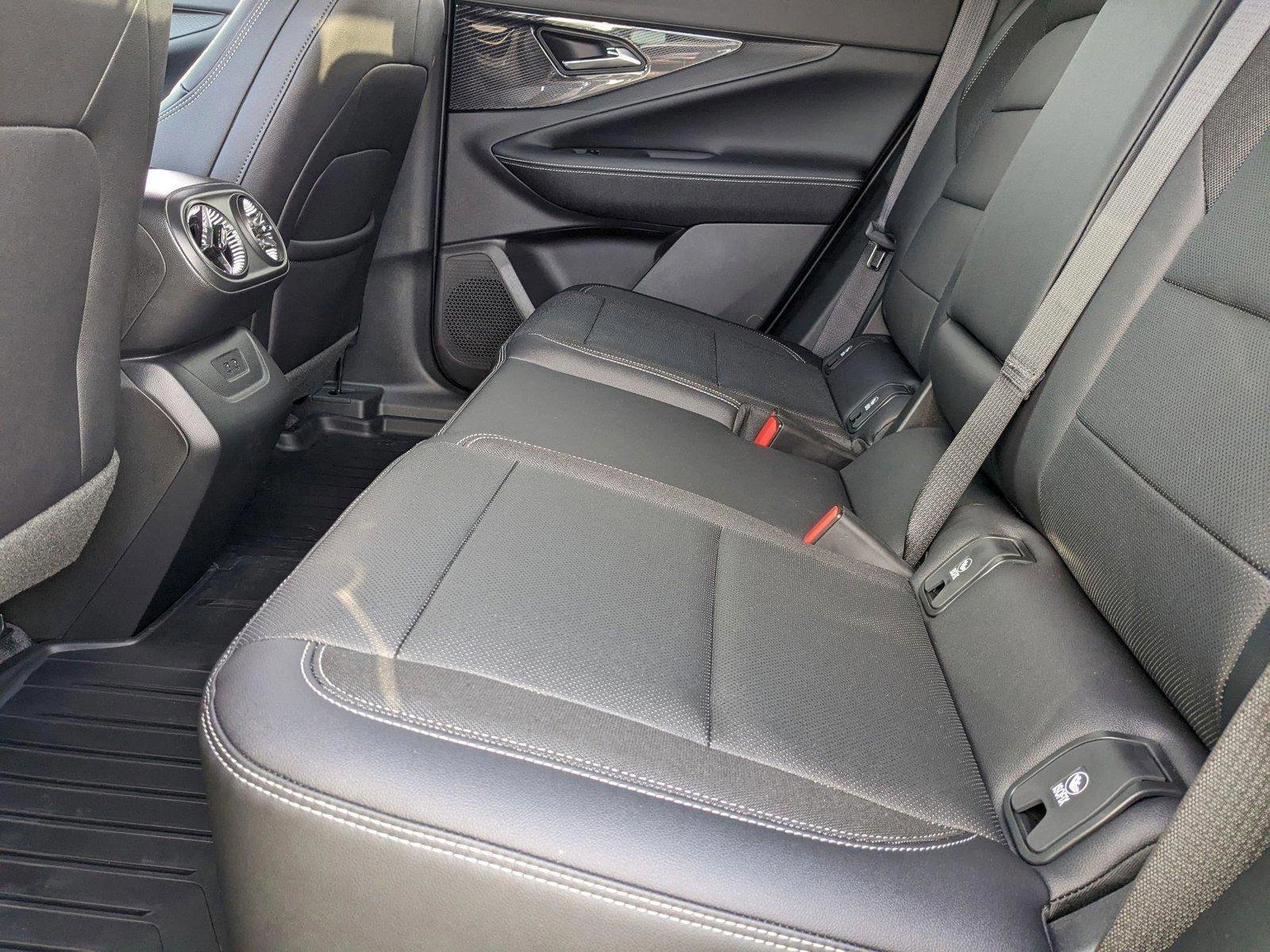 New 2025 Chevrolet Blazer EV LT AWD/4WD image 15