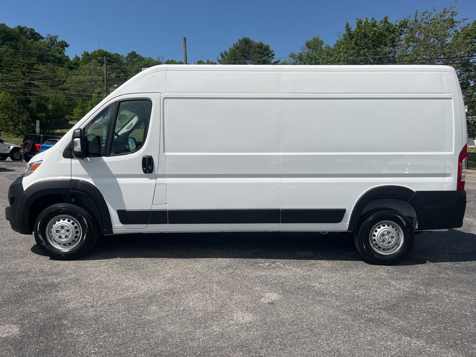 New 2026 RAM ProMaster 2500 w/ Convenience Group FWD image 3