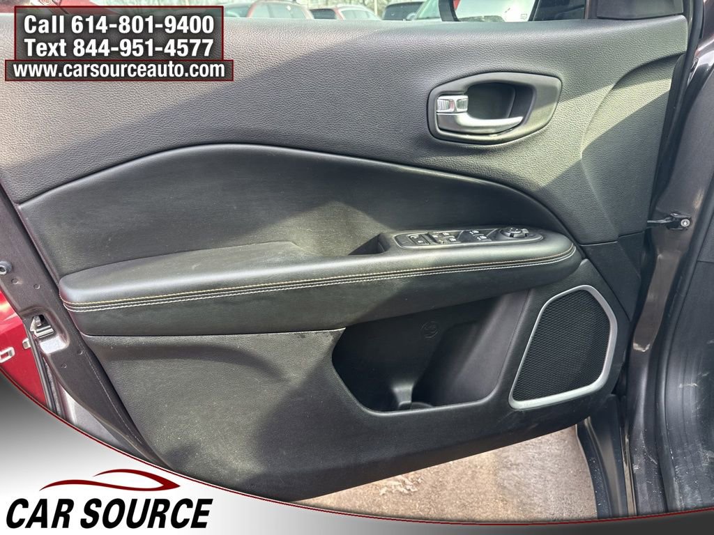 Used 2018 Jeep Compass Latitude w/ Popular Equipment Group image 12