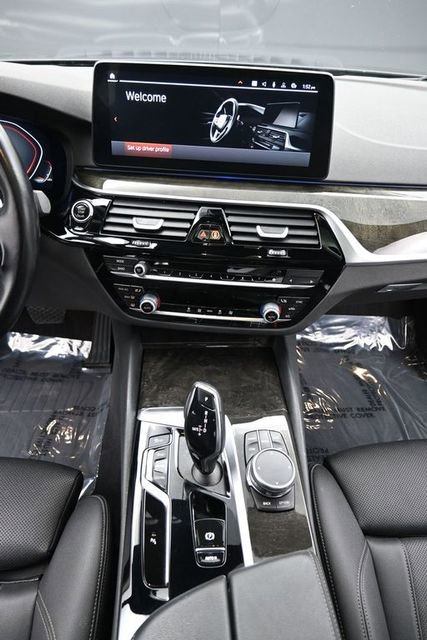 Used 2023 BMW 530i image 15