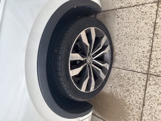 Used 2021 Volkswagen Tiguan SEL Premium R-Line AWD/4WD image 4