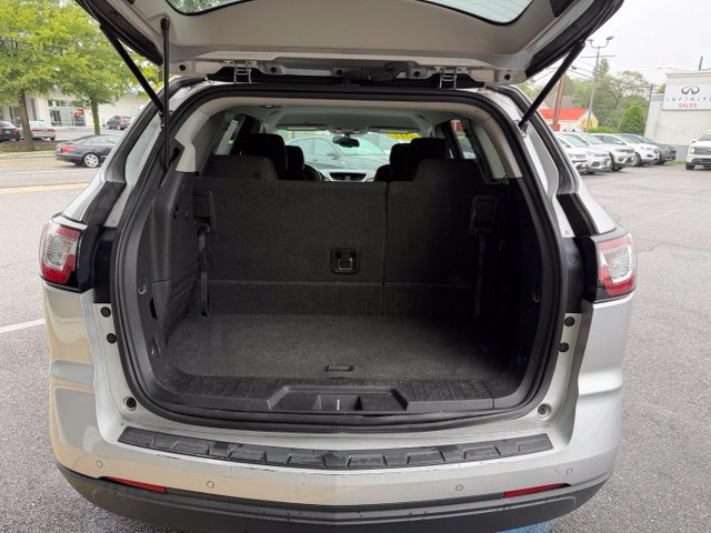 Used 2017 Chevrolet Traverse LT FWD image 20