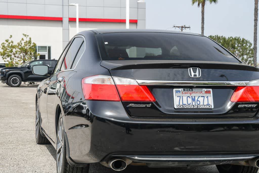 Used 2015 Honda Accord Sport image 6
