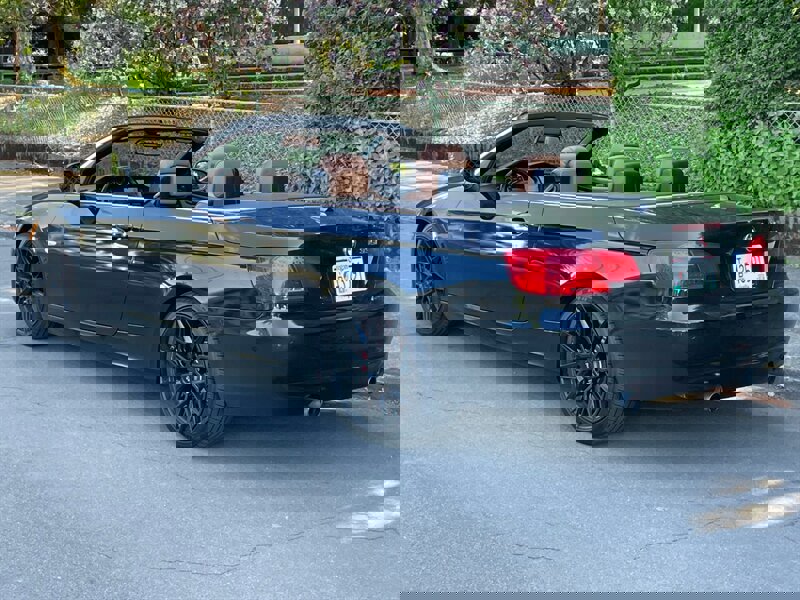 Used 2013 BMW 335i Convertible image 5