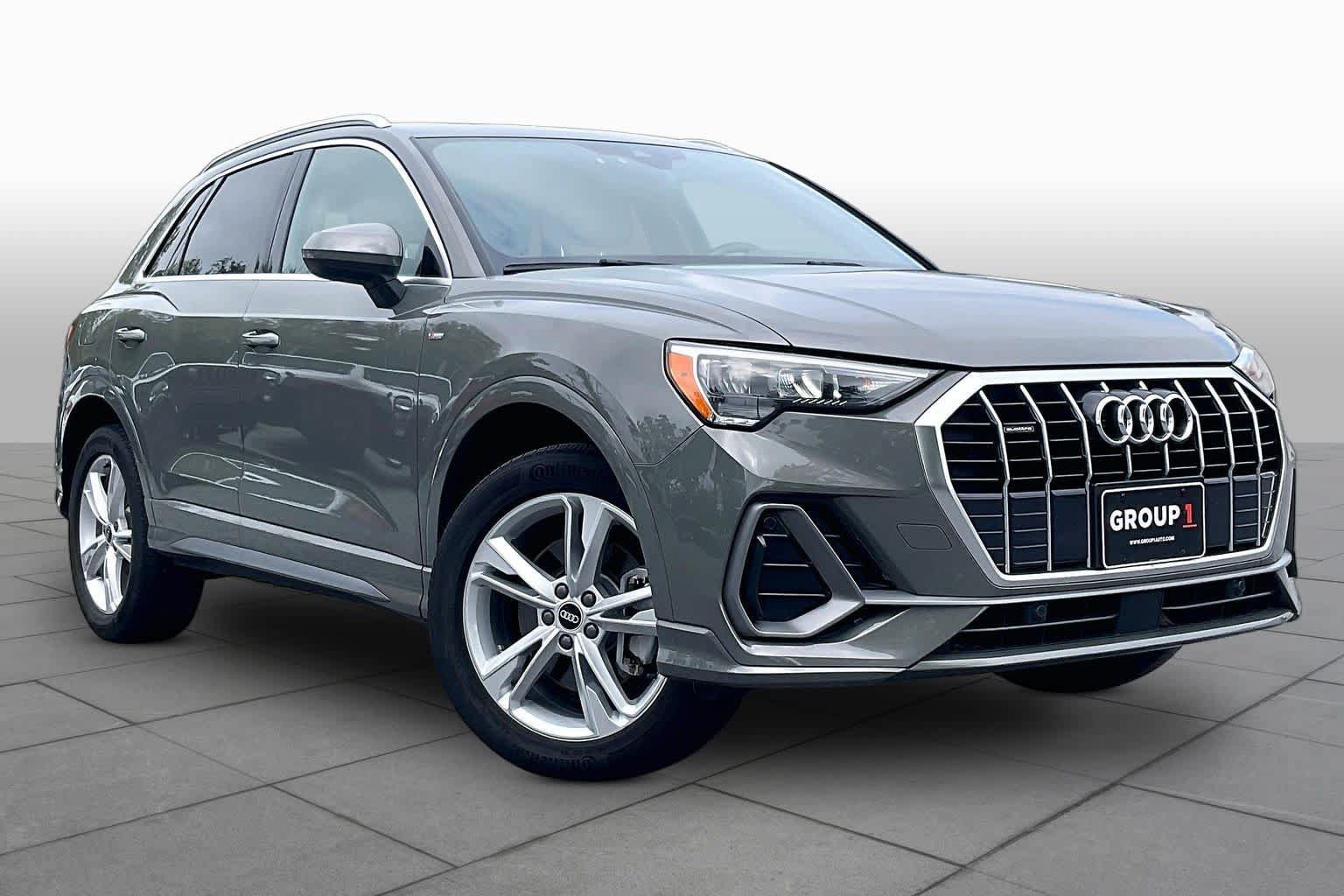 Used 2021 Audi Q3 2.0T Premium w/ Convenience Package AWD/4WD image 2