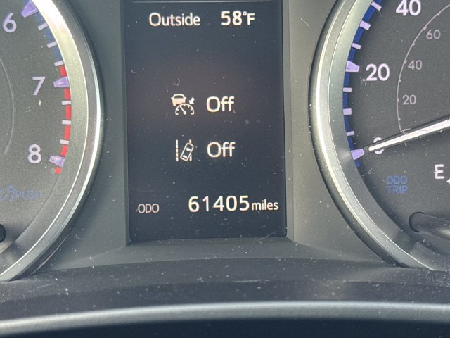 Used 2019 Toyota Highlander LE AWD/4WD image 17