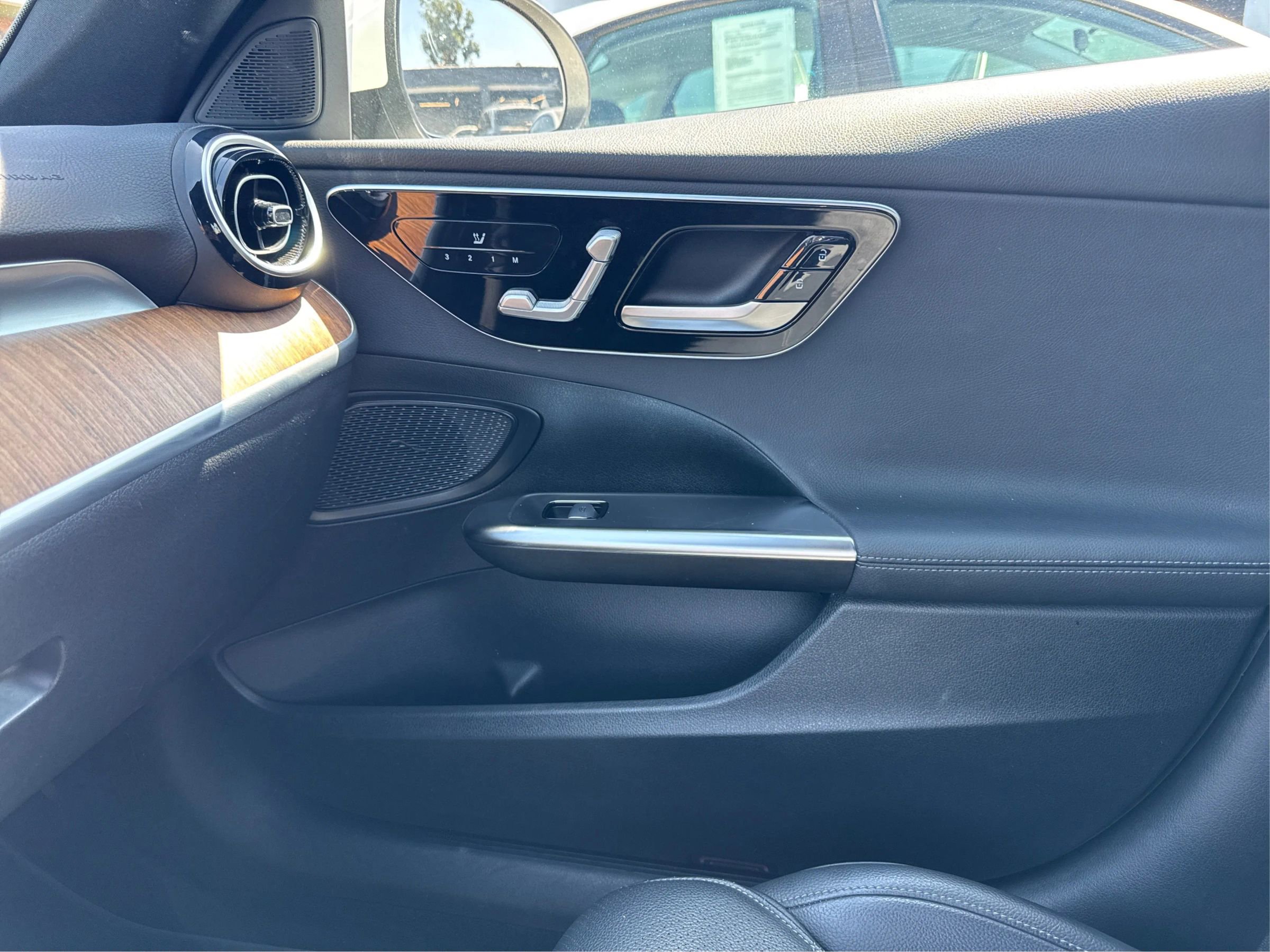 Used 2023 Mercedes-Benz C 300 Sedan image 19