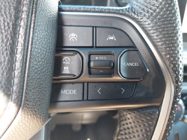 Used 2024 Toyota Tacoma SR5 AWD/4WD image 32